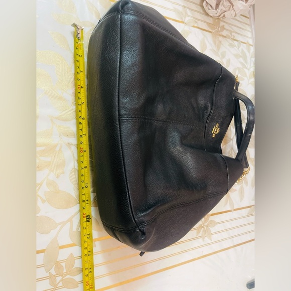 COACH LEXY BLACK PEBBLED LEATHER LARGE CHOULDER BAG - Picture 9 of 11